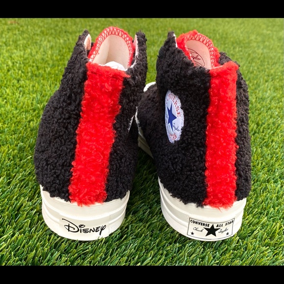 Kith x Disney x Converse Chuck 70 High Top "Mickey Mouse Fur" Black Red Sherpa - Picture 2 of 11